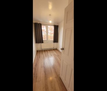 Room in a Shared Flat, Ibsley Gardens, SW15 - Photo 6