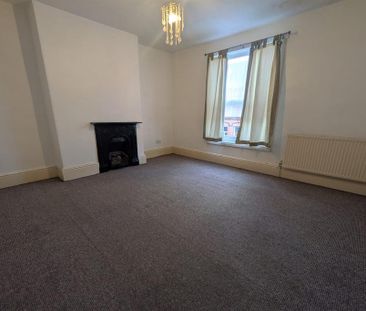 3 bedroom terraced house to rent - Photo 3