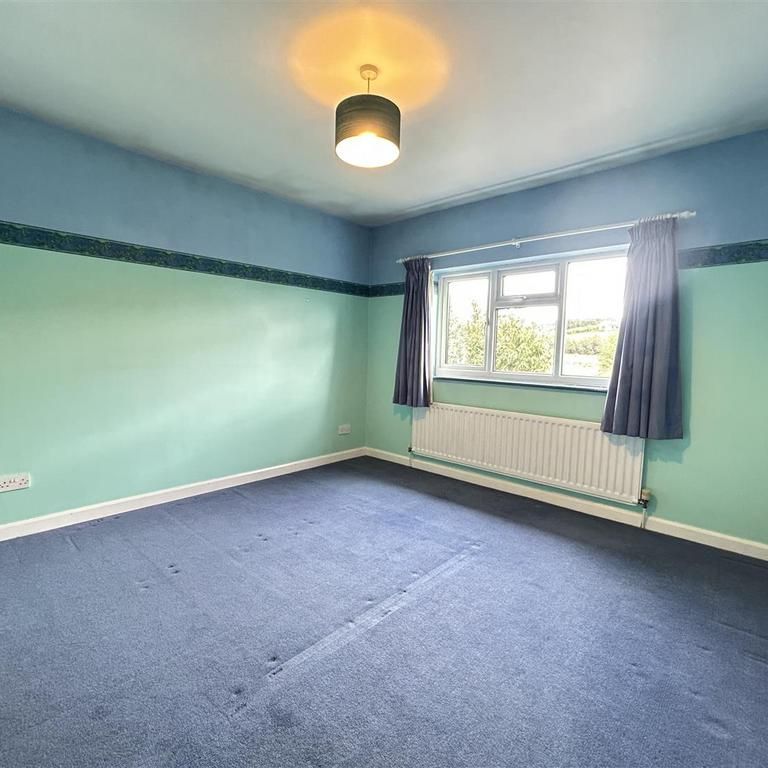 4 bedroom detached house to rent - Photo 1