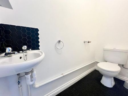 4 bedroom house share to rent - Photo 3