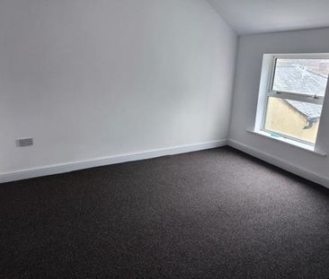 5 bedroom flat to rent - Photo 2