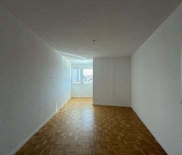 Moderne 4.5-Zimmer-Wohnung / Superbe 4,5 pièces moderne - Foto 4