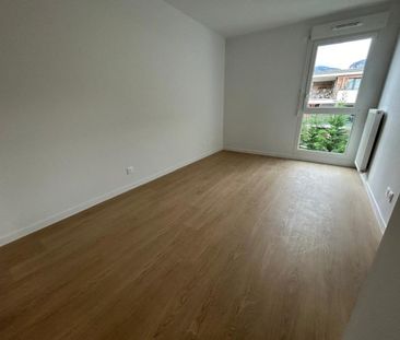 Location Appartement 3 pièces 64m² CHALLES LES EAUX 73190 - Photo 4