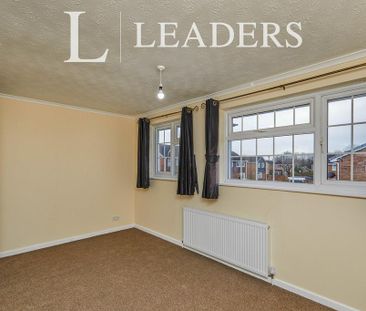 2 bedroom semi-detached house to rent - Photo 5