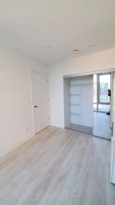 501 Yonge Street #813 - Photo 1