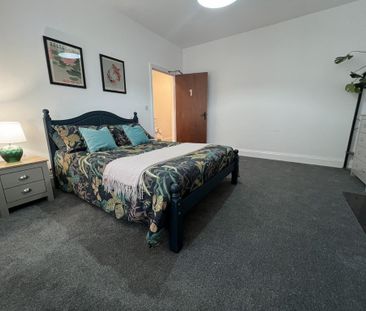 1 bedroom house of multiple occupation to rent - Photo 5