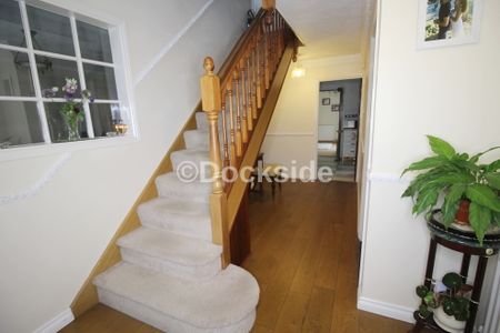 4 bed house to rent in Cobblestones, Gillingham, ME7 - Photo 4