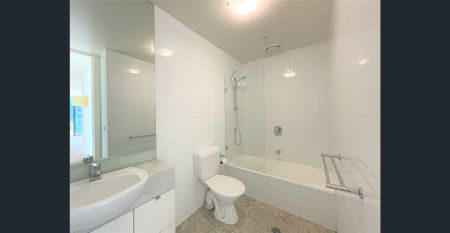 Great Location 3 bedroom - Photo 3