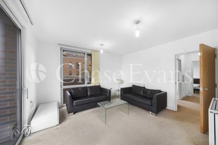 2 bedroom flat to rent - Photo 2