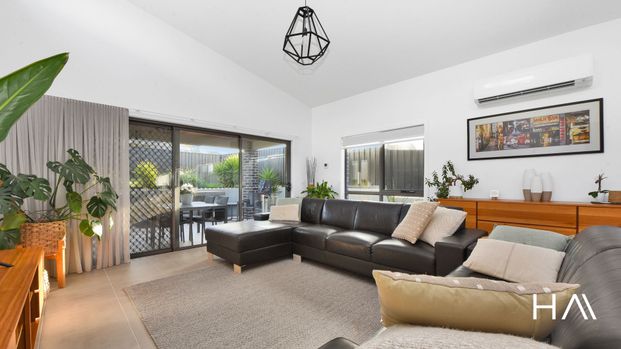 33 Lakeside Drive, Kings Meadows - Photo 1