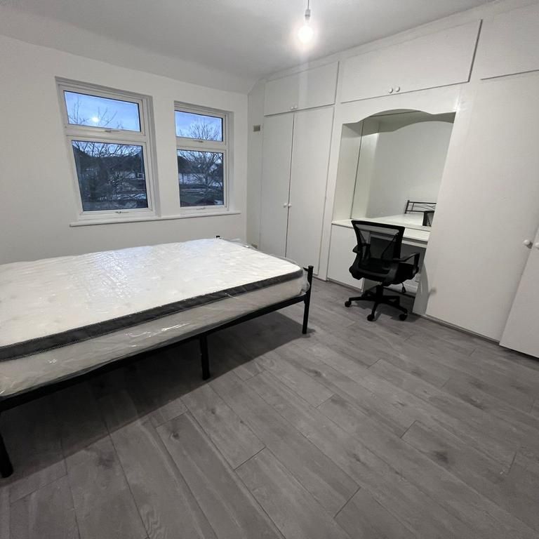 House share to rent - Photo 1