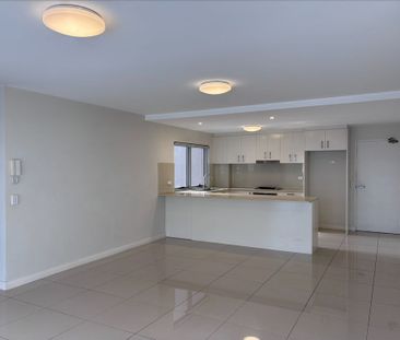 Contemporary Apartment in the Heart of Wollongong - Photo 2