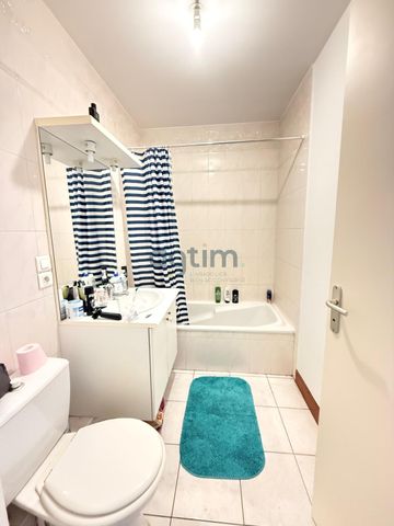 Location Appartement 1 pièce 26m² LA ROCHE SUR YON 85000 - Photo 3