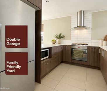Spacious, Comfortable Family Home in Addison - Photo 2