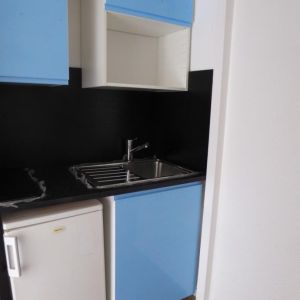 Location Appartement 1 pièce 38m² BORDEAUX 33000 - Photo 2