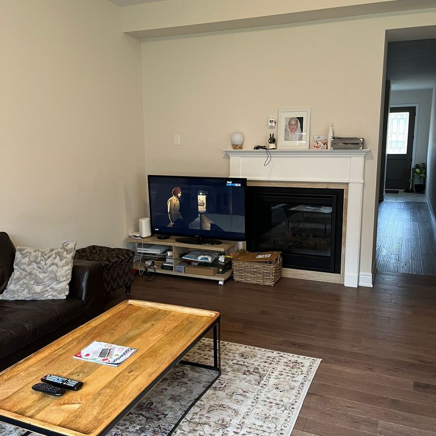 For Lease - 34 Kessler Drive, Brampton, Ontario - Photo 1