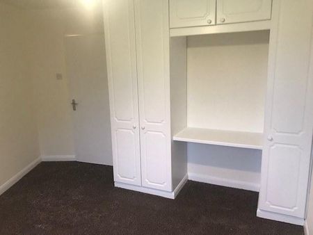 2 bedroom semi-detached house to rent - Photo 5