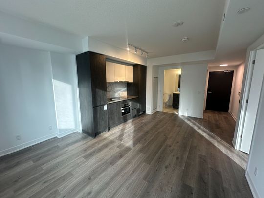 For Lease - 180 Front Street Unit# 616, Toronto, Ontario - Photo 1