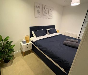 2 bedroom terraced house to rent - Photo 3