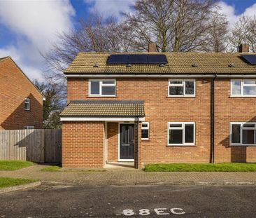 East Crescent, Dereham, Swanton Morley - Photo 1