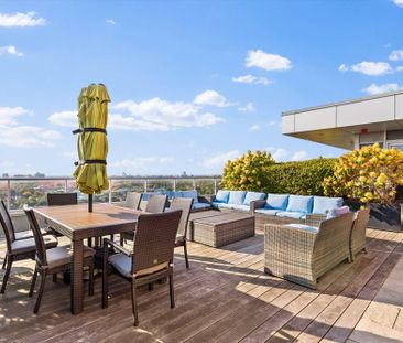 Toronto Furnished Townhouse for Rent - Stunning 2 Bedroom, 3 Bath w... - Photo 6