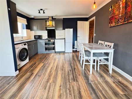 2 bedroom apartment to rent Nuneaton Road, Bedworth, Warwickshire, CV12 - Photo 4