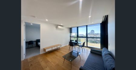 Furnished 2Bed 2Bath 1Car in East Central Tower - Photo 3