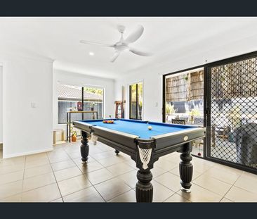Spacious Family Living in Prime Coomera Location – Walk everywhere - Photo 3
