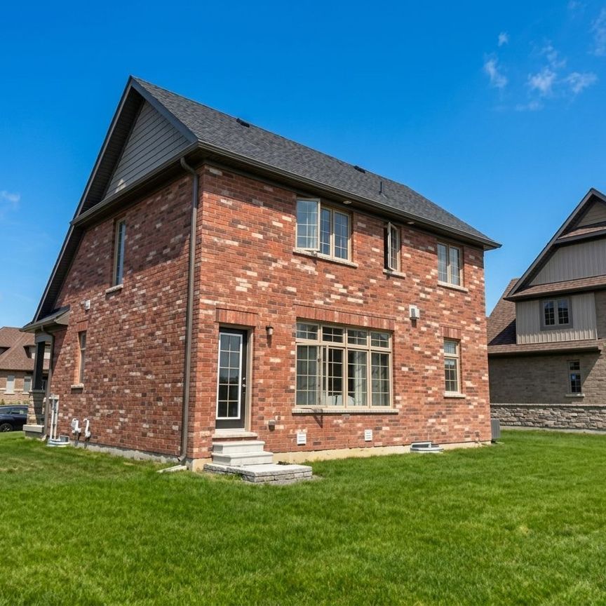 For Lease - 6 Larissa Park Drive, Quinte West, Ontario - Photo 1
