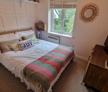 2 bedroom flat to rent - Photo 6