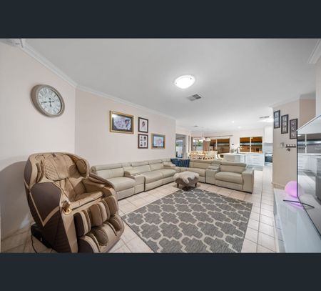 66 Naturaliste Boulevard, Iluka, WA 6028 - Photo 4