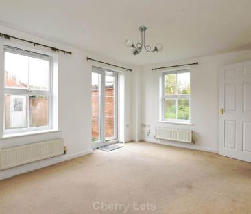 3 bedroom semi-detached house to rent - Photo 1