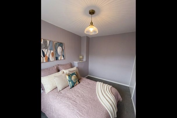 Room in a Shared Flat, Stunning Double Room In Tooting Bec, SW17 - Photo 1