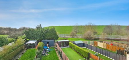 Stanwell New Road, Staines-upon-Thames, Surrey, TW18 4HY - Photo 4