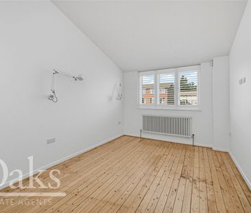 Pittville Gardens, South Norwood, London - Photo 2