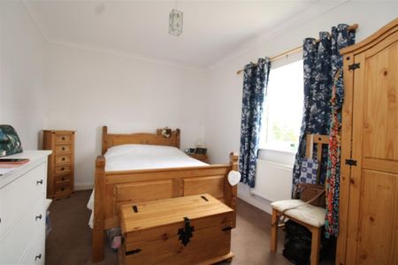 Oaktree Court, Yaxley, Peterborough - Photo 5