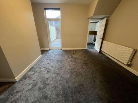 Garstang Road South, Preston, PR4 - Photo 2