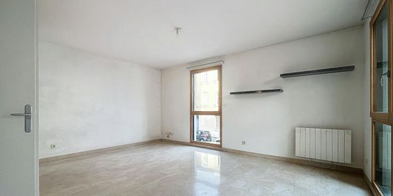 Lyon 8ème : Agréable T2 avec garage - Photo 3