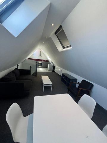 4 bedroom apartment to rent - Photo 2