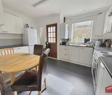 4 bedroom terraced house to rent - Photo 6