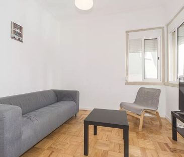 Rooms for rent in 4-bedroom apartment in São Domingos De Benfica - Foto 2