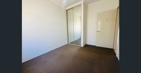 Newly renovated unit in prime South Bunbury location! - Photo 3