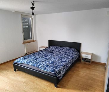 3-room attic apartment with charming wooden elements - Photo 2