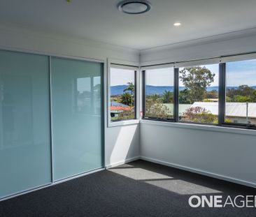 1/67 Parkes Street - Photo 2