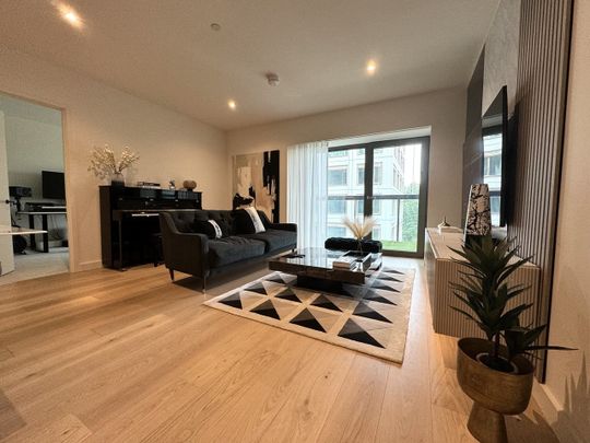 2 Bed Flat, Bonnet Street, E16 - Photo 1