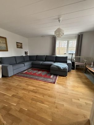 Hallstavik - 4rok - 12mån - 11.500kr/mån - Foto 1