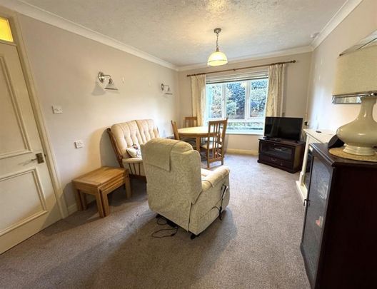 1 Bedroom Apartment Available Arranging tenancy - Photo 1