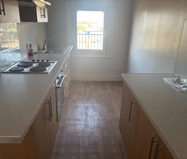 2 bedroom apartment to rent - Photo 6