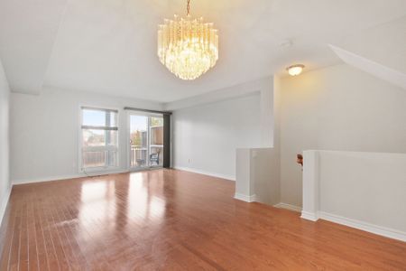 For Lease - 393 Chapman Mills Drive, Barrhaven, Ontario - Photo 4