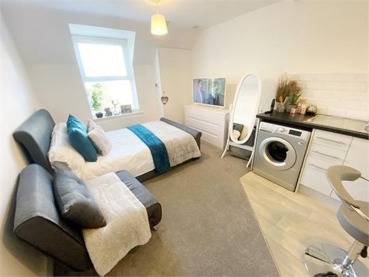 Studio to rent - Photo 1